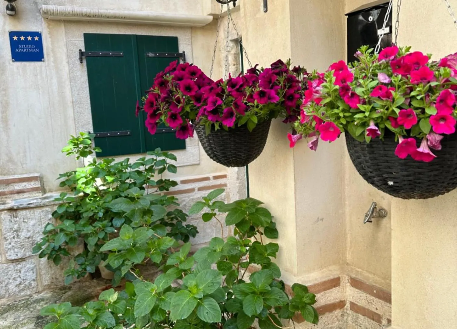 Diocletian Wine Studio Apartment II Split